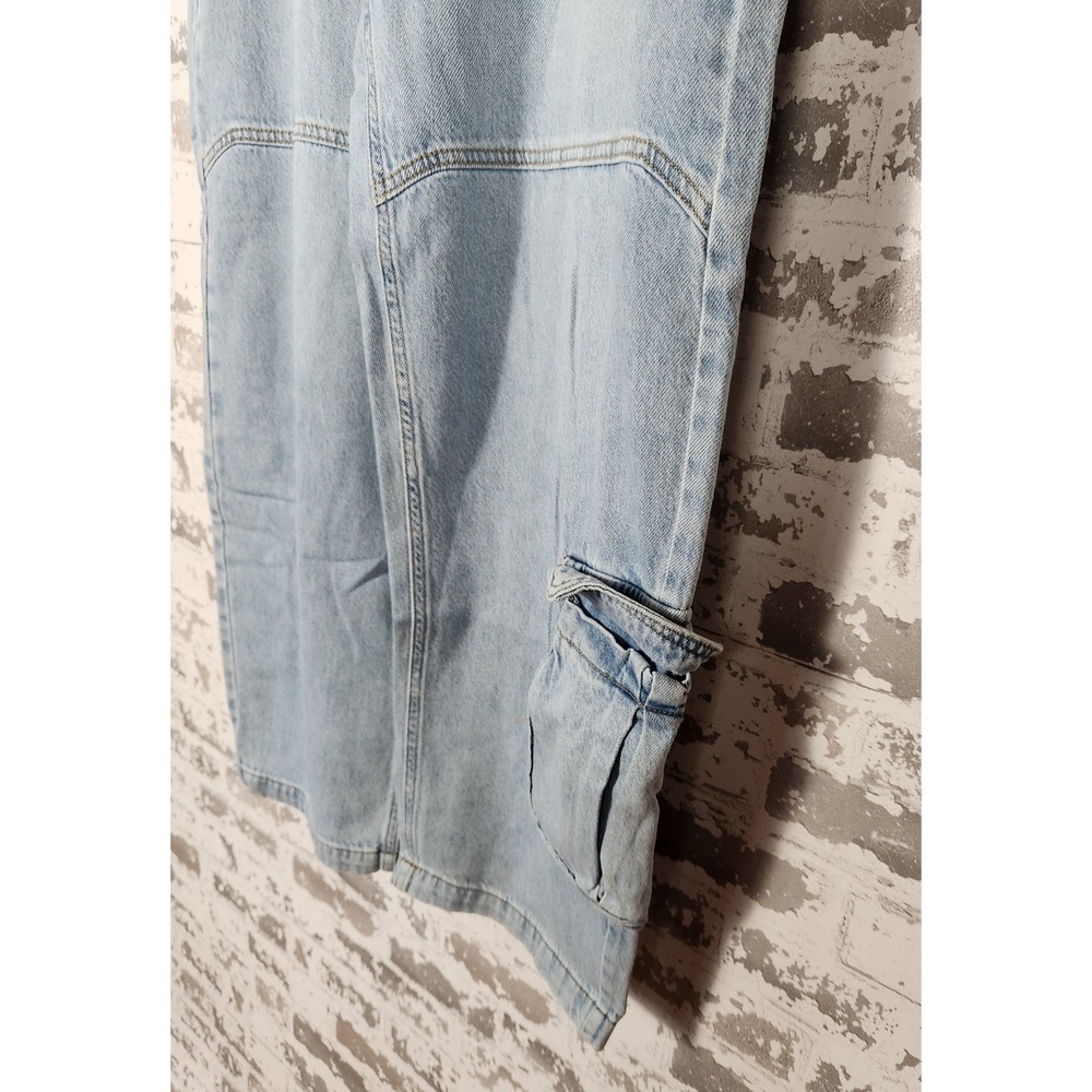 Forever 21 Baggy Cargo Jeans Women's Size 28 Light Denim Pockets Wide Leg Y2k - Picture 7 of 16